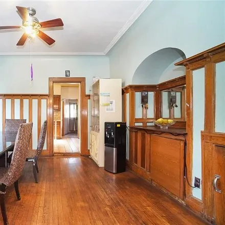 Image 7 - 200 East 7th Street, New York, NY 11218, USA - House for sale