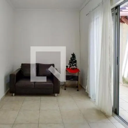 Rent this 2 bed house on Rua 1º de Maio in Mirim, Praia Grande - SP