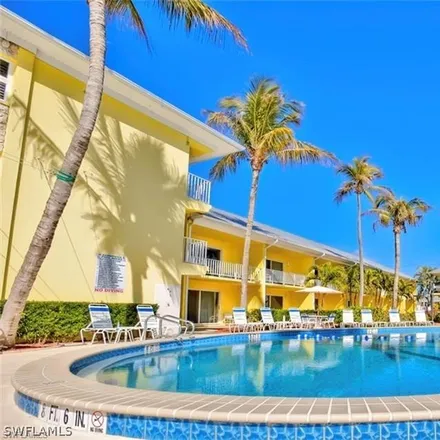 Image 1 - Sandpiper Gulf Resort, 5550 Estero Boulevard, Fort Myers Beach, Lee County, FL 33931, USA - Condo for sale