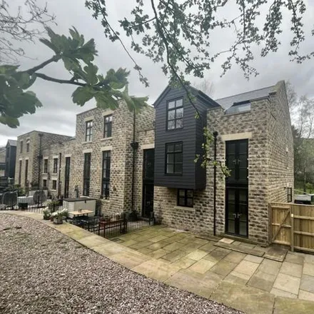 Buy this 5 bed townhouse on Victoria Quay in Uppermill, OL3 5NS