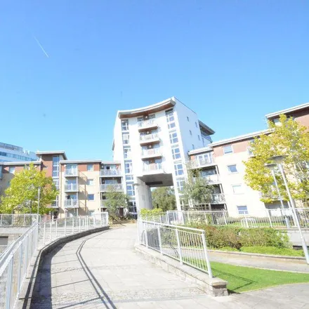 Rent this 2 bed apartment on Park Road in Easthampstead, RG12 2TN