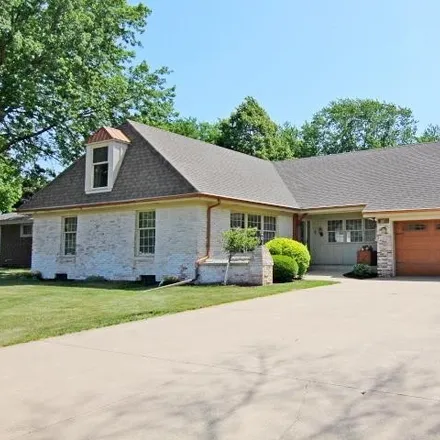 Buy this 4 bed house on 917 Angier Drive in Storm Lake, IA 50588