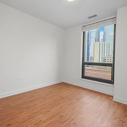 Image 4 - 706 North Wells Street, Chicago, IL 60654, USA - Apartment for rent