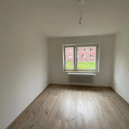 Rent this 2 bed apartment on Tilsiter Straße 15 in 26389 Wilhelmshaven, Germany