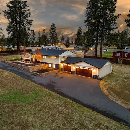 Buy this 4 bed house on Southeast Parrell Road in Bend, OR 97702