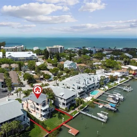 Image 1 - 2541 Bay Boulevard, Indian Rocks Beach, Pinellas County, FL 33785, USA - House for sale