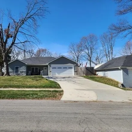 Buy this 3 bed house on 3287 Lafayette Street in Saint Joseph, MO 64507