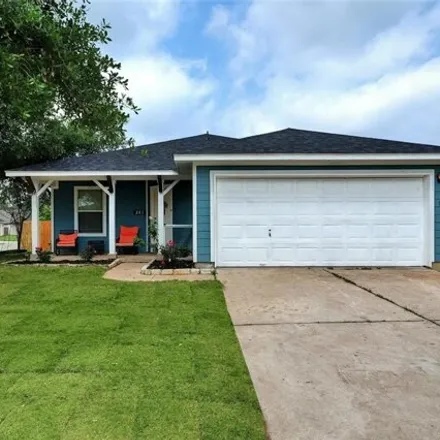 Buy this 3 bed house on 320 Creek Ledge Drive in Hutto, TX 78634