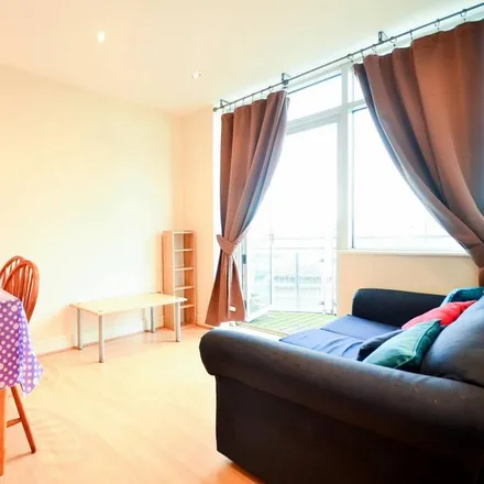 Rent this 2 bed apartment on Service Route 2 in London, E15 1BQ