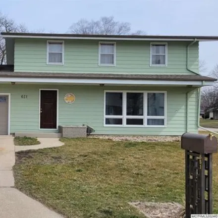 Buy this 4 bed house on 1104 Eastmoor Drive in Mason City, IA 50401