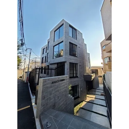 Rent this studio apartment on unnamed road in Kami-Meguro 3-chome, Meguro