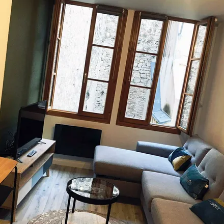 Rent this 1 bed apartment on Hôtel Saint-Pierre in Rue Battant, 25000 Besançon
