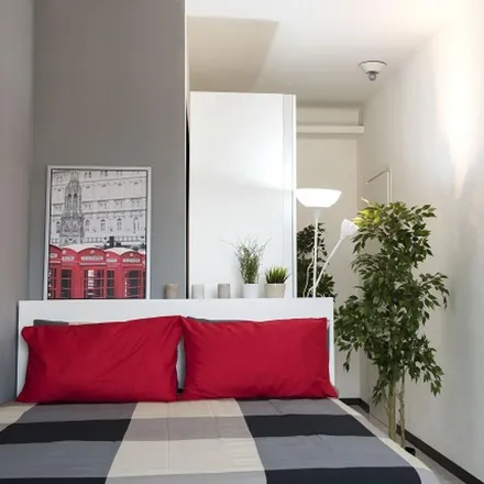 Image 4 - Via Carlo Marx 38, 20153 Milan MI, Italy - Apartment for rent