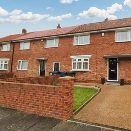 Buy this 3 bed townhouse on 25 The Drive in Newcastle upon Tyne, NE5 2BT