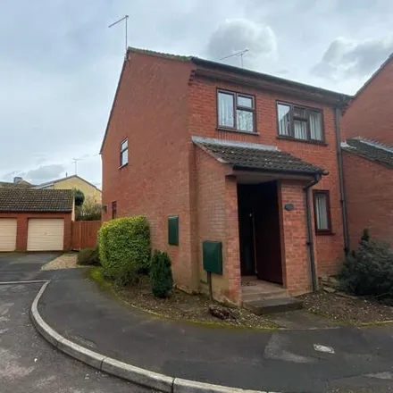 Buy this 3 bed house on 31 Badgers Close in Taunton, TA1 5HL