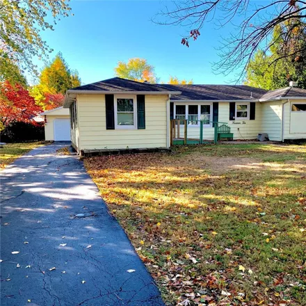 Buy this 3 bed house on 1410 Court Street in Chester, IL 62233