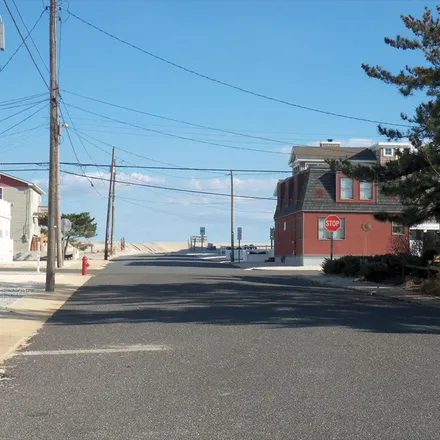 Image 2 - 67 East 77th Street Hobart Avenue, Long Beach Township, Ocean County, NJ 08008, USA - Apartment for rent