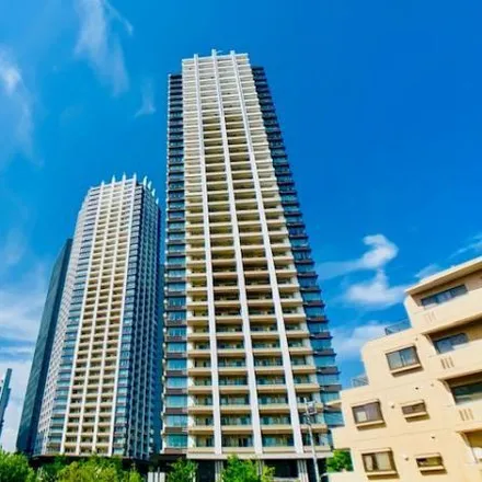 Rent this 3 bed apartment on ブリリアタワーズ目黒ノースレジデンス in Hanabusayama Street, Kami-Osaki 4-chome