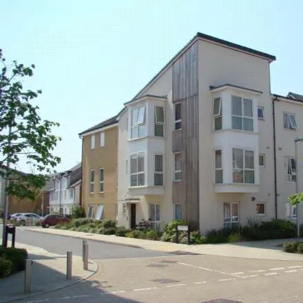 Rent this 2 bed apartment on 14 Gweal Avenue in Reading, RG2 0FW