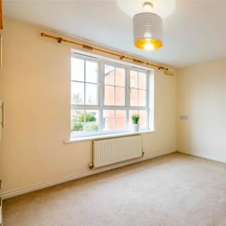 Image 6 - Whitcliffe Gardens, West Bridgford, NG2 6UE, United Kingdom - Apartment for sale