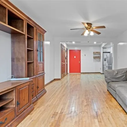 Image 2 - 84-71 127th Street, New York, NY 11415, USA - Apartment for sale