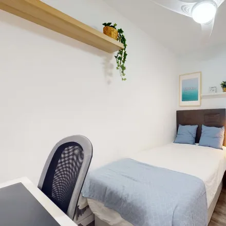 Rent this 5 bed room on Mesón Adrián in Carrer del Monestir de Poblet, 16015 Valencia