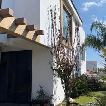 Rent this 3 bed house on unnamed road in La Vista Country Club, Tlaxcalancingo (San Bernardino)