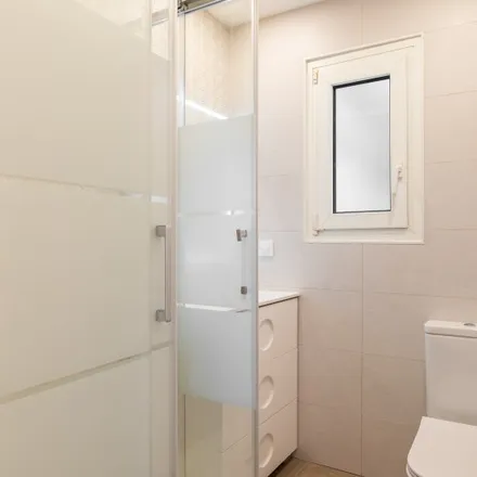 Image 4 - Carrer de Balmes, 325, 08006 Barcelona, Spain - Room for rent