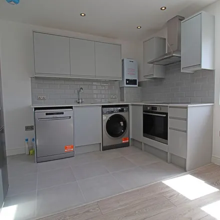 Rent this 3 bed apartment on 347 Upper Richmond Road West in London, SW14 8QN