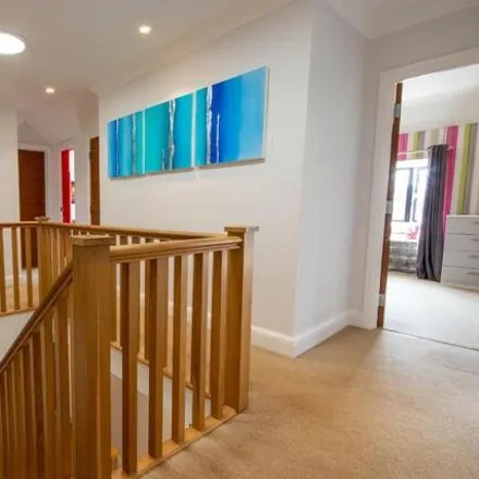 Image 9 - Coombe Rise, Brentwood, CM15 8JJ, United Kingdom - House for sale