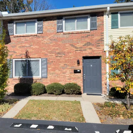 Buy this 3 bed condo on Montgomery Rd 7751 in Montgomery Road, Kenwood