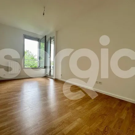 Rent this 3 bed apartment on 170 Allée de Liège in 59000 Lille, France