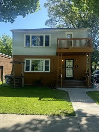 Buy this studio house on 4566 N 46th St Unit 4568 in Milwaukee, Wisconsin