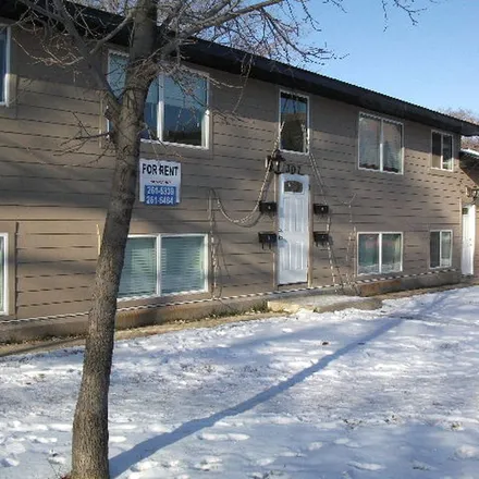Rent this 1 bed apartment on Avenue R South in Saskatoon, SK S7M 1H7