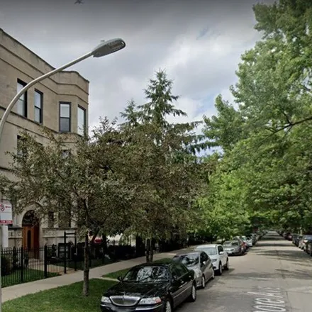 Image 3 - 4026-4028 North Kenmore Avenue, Chicago, IL 60613, USA - House for sale