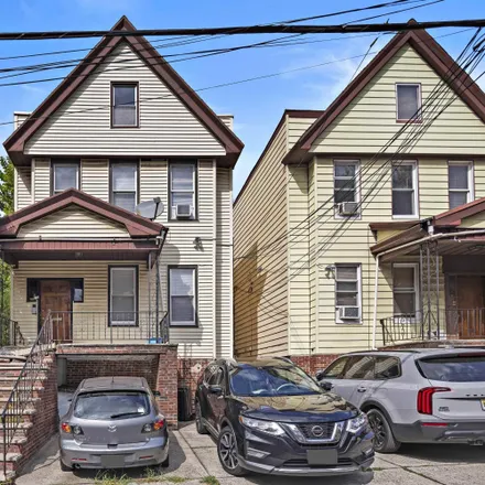 Image 1 - Old Bergen Road at Pearsall Avenue, Old Bergen Road, Greenville, Jersey City, NJ 07305, USA - Duplex for sale