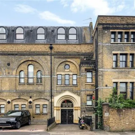 Image 2 - Temple Court, 52 Rectory Square, London, E1 3NU, United Kingdom - Apartment for sale