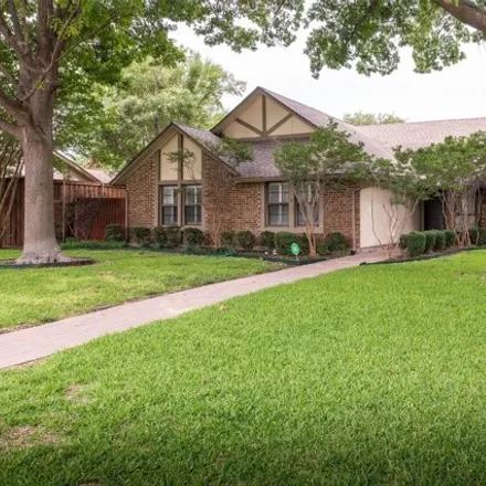 Buy this 3 bed house on 3331 Wentworth Street in Plano, TX 75075