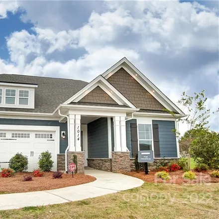 Buy this 4 bed house on 524 Heritage View in Fairview, NC 28079