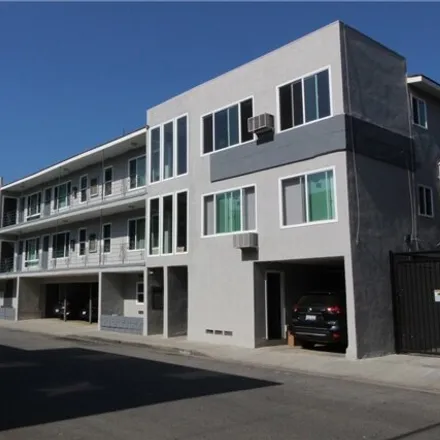 Rent this 1 bed apartment on 7747 Romaine Street in West Hollywood, CA 90046