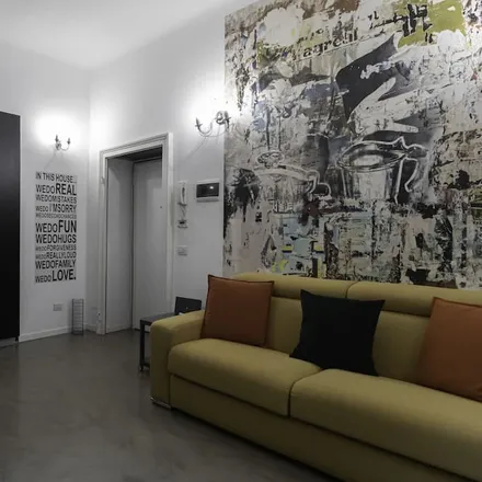Rent this studio apartment on Via Gerolamo Tiraboschi 4