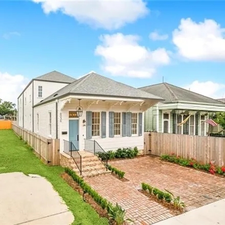 Image 3 - 6036 Camp St, New Orleans, Louisiana, 70118 - House for sale