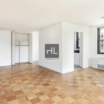 Image 4 - 242 East 40th Street, New York, NY 10016, USA - Apartment for rent