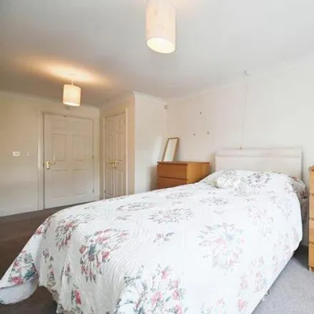 Image 7 - Harding Place, Wokingham, RG40 1BX, United Kingdom - Apartment for sale