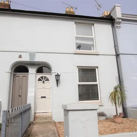 Image 3 - unnamed road, Chichester, PO19 1LQ, United Kingdom - Townhouse for rent