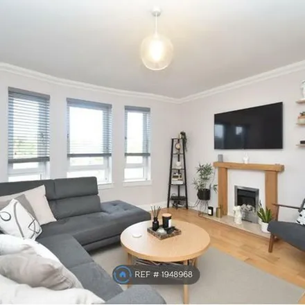 Rent this 3 bed apartment on Netherton Road in High Knightswood, Glasgow