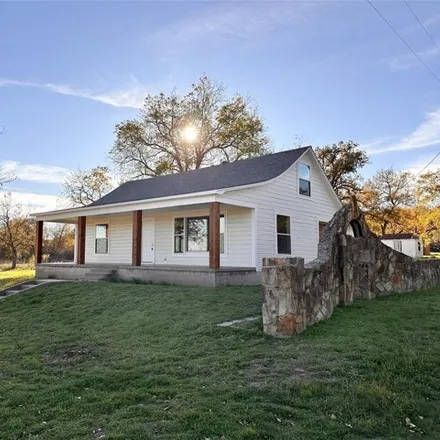 Buy this 5 bed house on 149 Tatem Hill Rd in Mineral Wells, Texas
