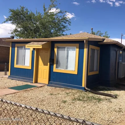 Rent this 3 bed house on 814 West Fleming Street in Winslow, AZ 86047