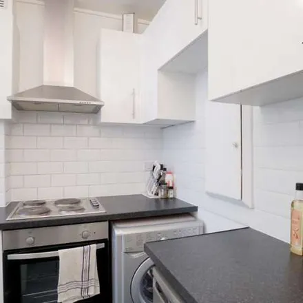 Rent this 3 bed apartment on Padstow House in Three Colt Street, London