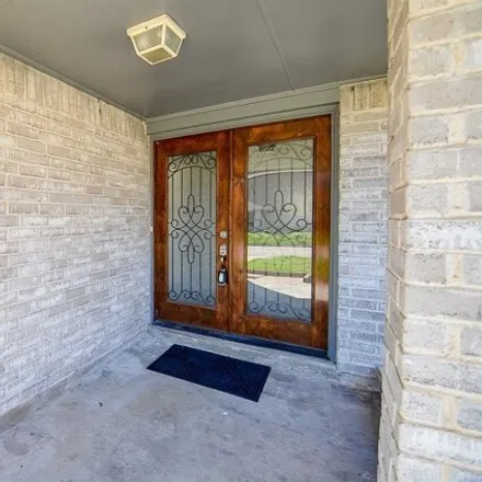 Image 4 - 16230 Sierra Grande Drive, Mission Bend, Fort Bend County, TX 77083, USA - House for sale
